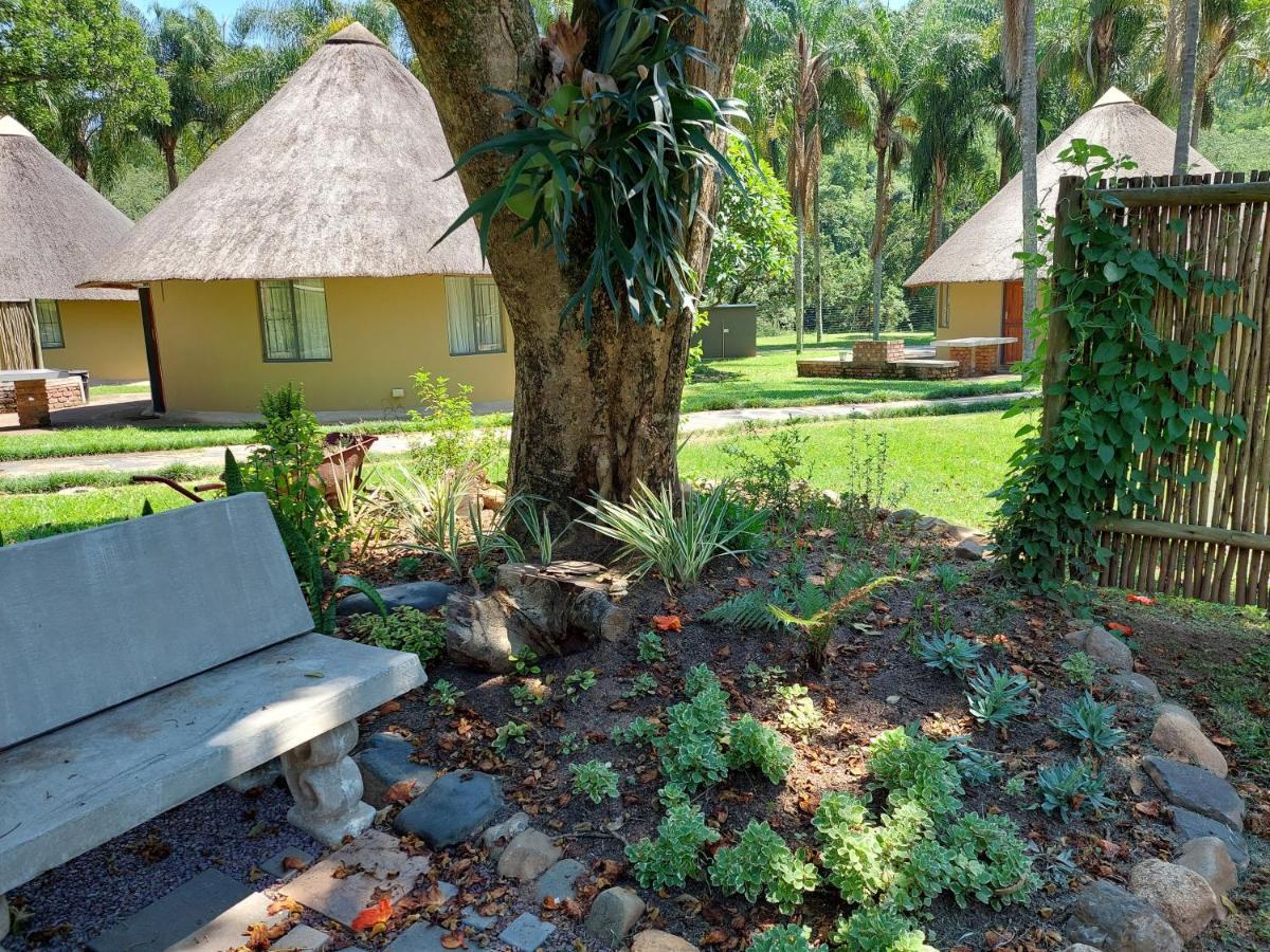 Aan De Vliet Holiday Resort Hazyview Eksteriør bilde