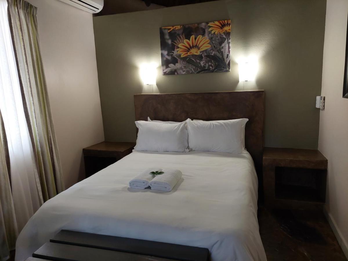 Aan De Vliet Holiday Resort Hazyview Eksteriør bilde